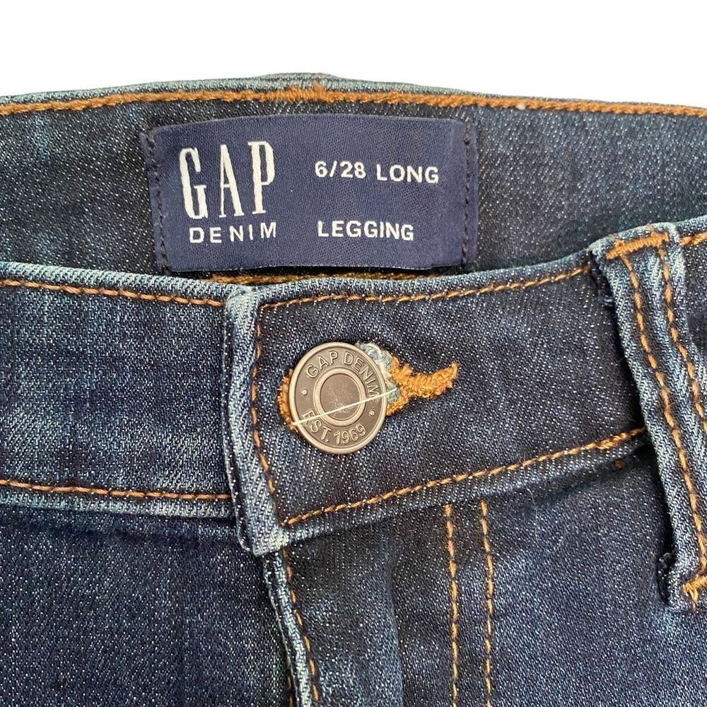 Gap Denim Denim Leggings, size 6/28" long, medium wash, 5 pocket, casual comfort - Picture 2 of 4